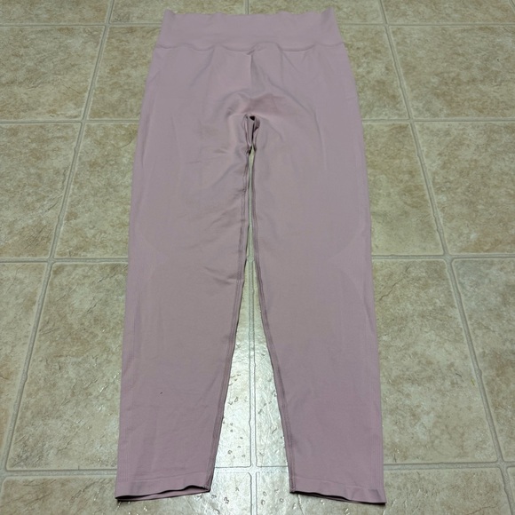 PINK Victoria's Secret Pale Light Pink Leggings - Picture 1 of 3